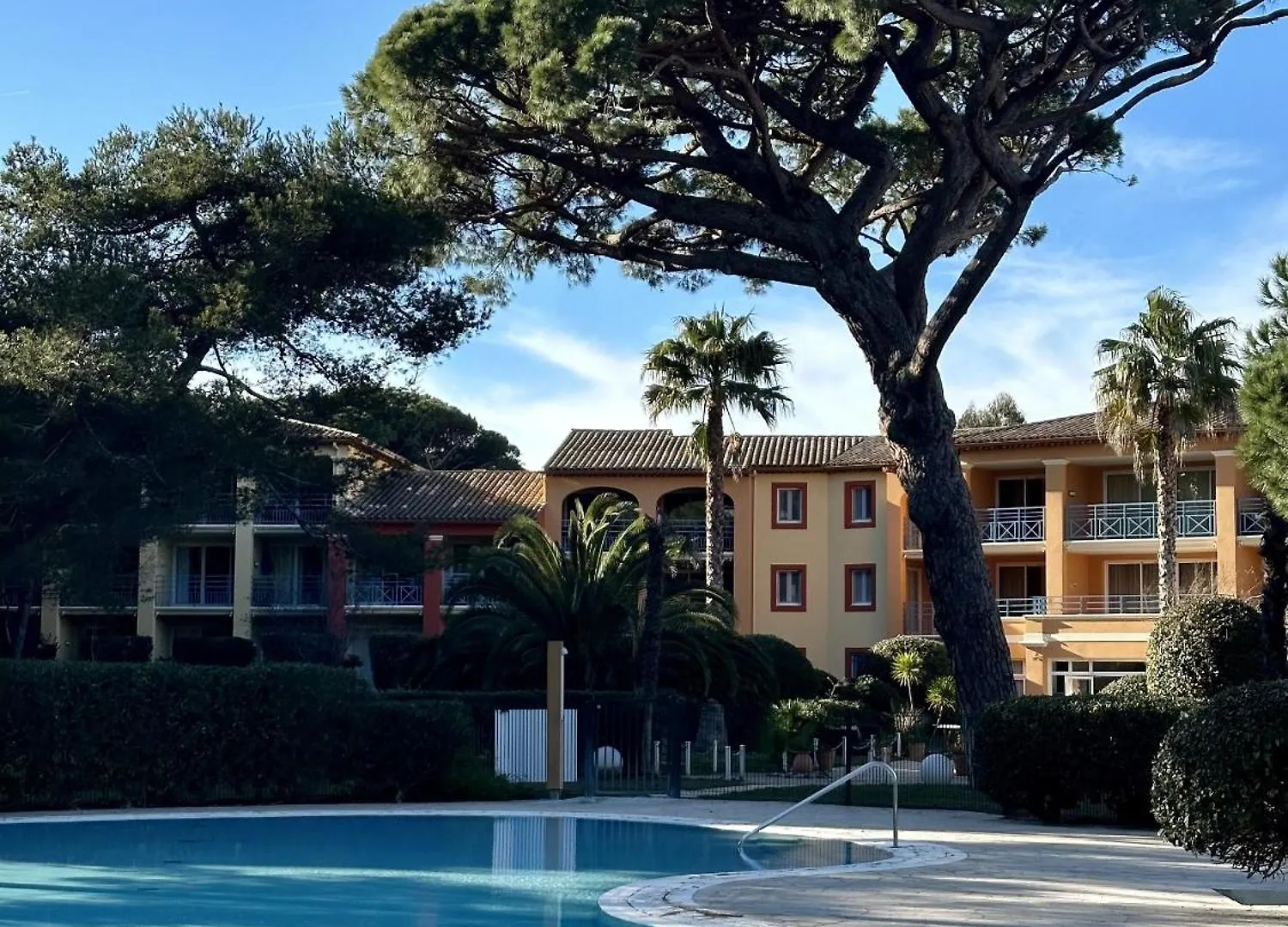 Bergerie Plage Renove Clim Balneo Plage Piscine Jardin Mediterraneen Hyeres Apartment